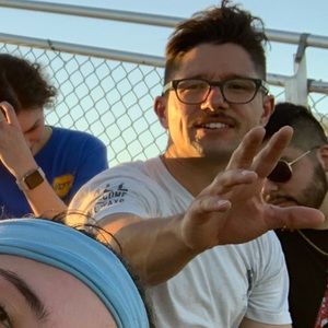 Meet your Posher, Dominic